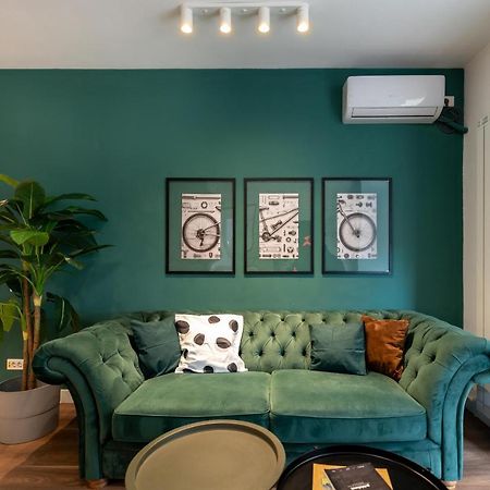 Downtown Retreat: Spacious 2-Br By Unirii Square Bukarest Exterior foto