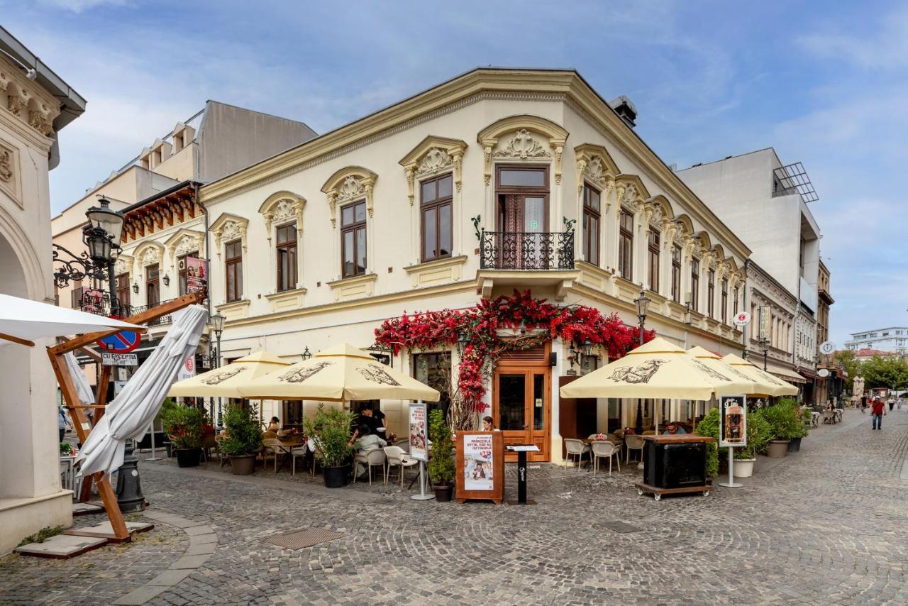 Downtown Retreat: Spacious 2-Br By Unirii Square Bukarest Exterior foto